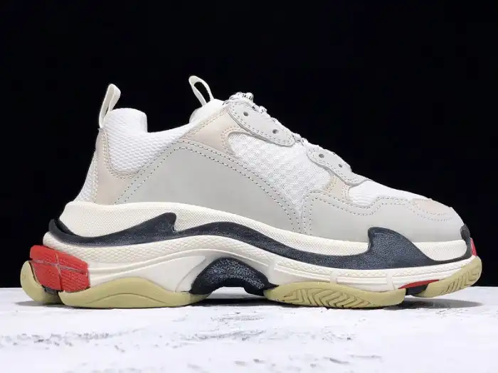 Reps TBkick BLCG Triple S White Black Red 533882 W09E1 9000 0122