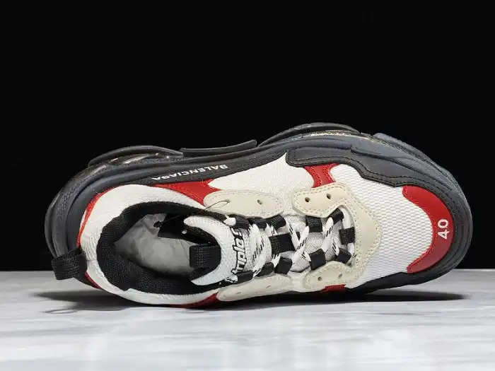 Reps TBkick BLCG TRIPLE S SNEAKER 541624 W2FG1 1000 0122