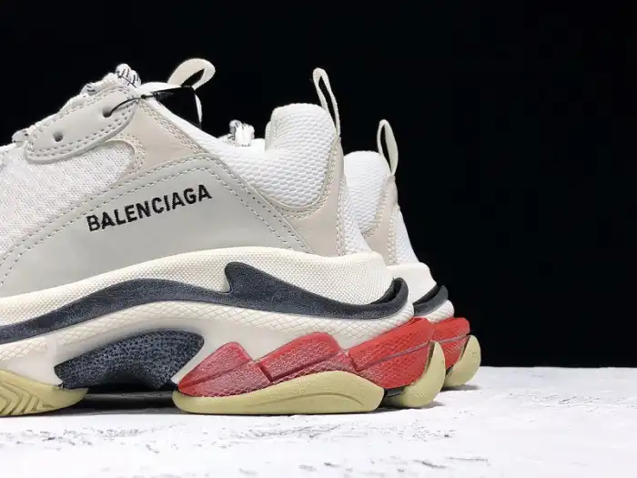 Reps TBkick BLCG Triple S White Black Red 533882 W09E1 9000 0122