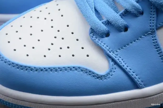 Rep TBkick Jordan Low Air UNC 1 (W) AO9944-441 0226