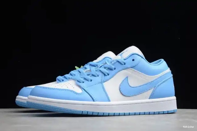 Rep TBkick Jordan Low Air UNC 1 (W) AO9944-441 0226