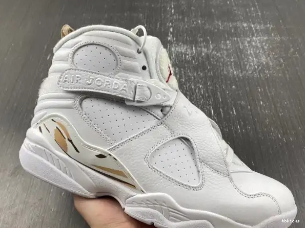 Rep TBkick AA1239-135 Jordan Retro White OVO 8 0223