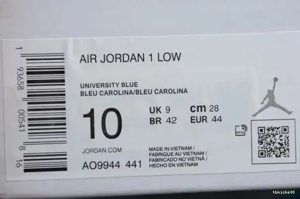 Rep TBkick Air 1 Jordan UNC (W) Low AO9944-441 0214