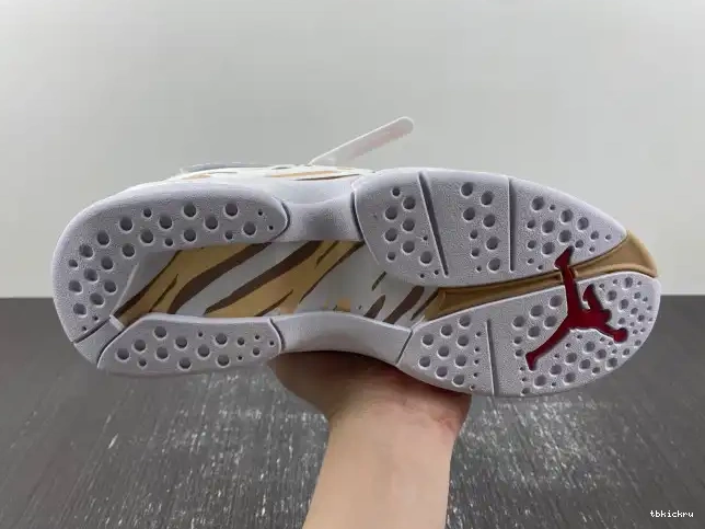 Reps TBkick OVO White 8 AA1239-135 Retro Jordan 0322