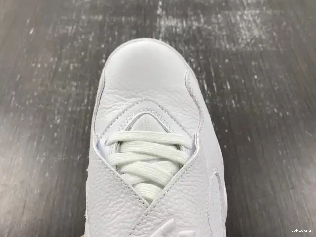 Reps TBkick OVO White 8 AA1239-135 Retro Jordan 0322